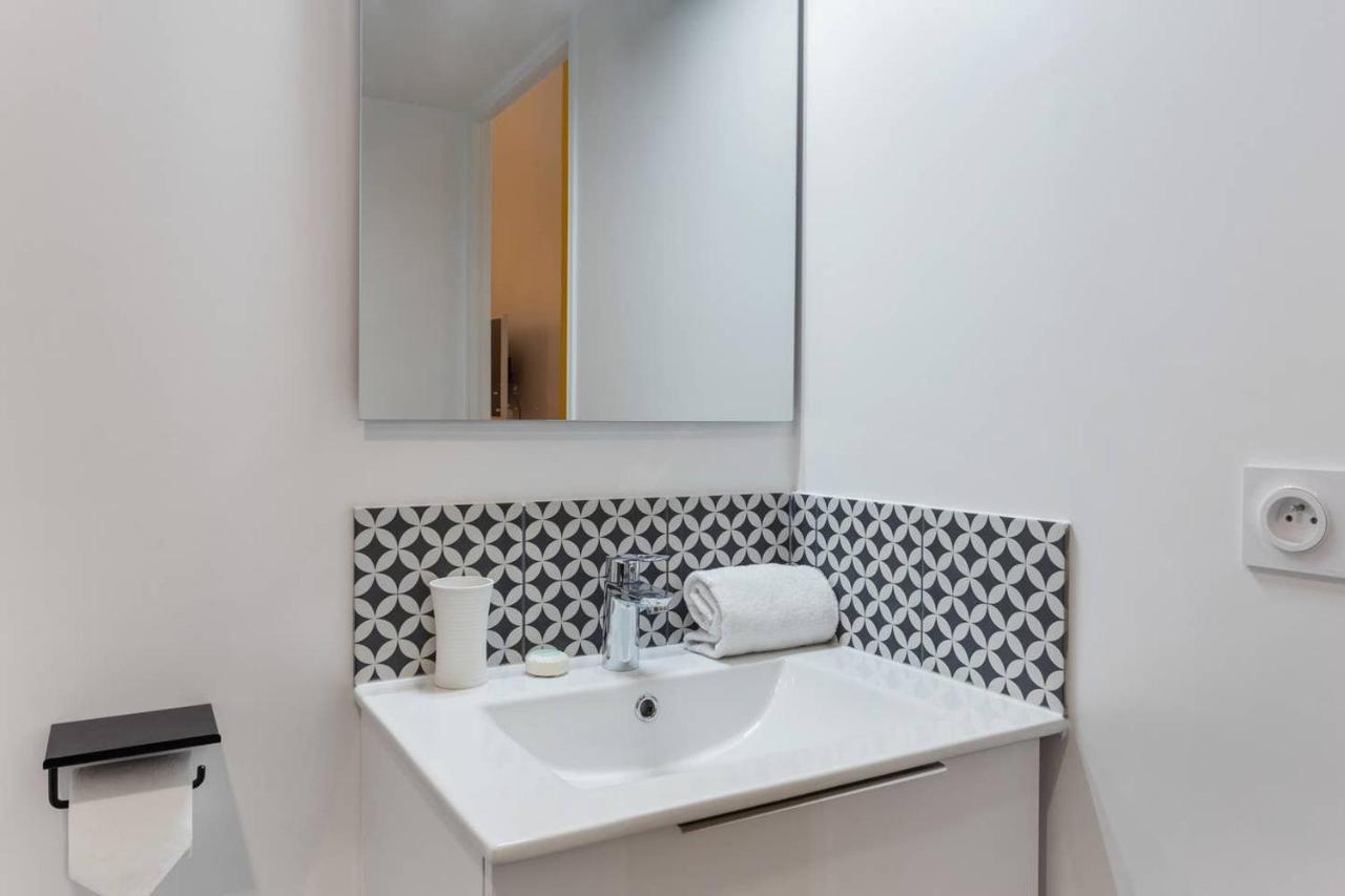 Chic Saint-Germain-Des-Pres Studio For 4 - Prime Location Paris Exteriör bild